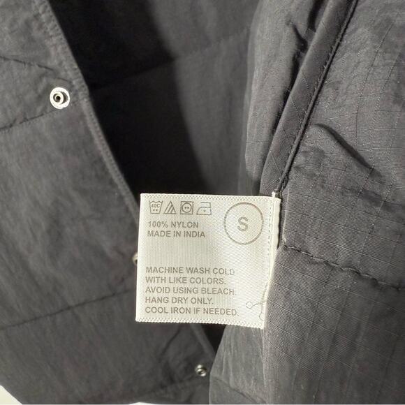 Standard Issue Black Nylon Snap Front Puffer Vest Men Small - Picture 3 of 9